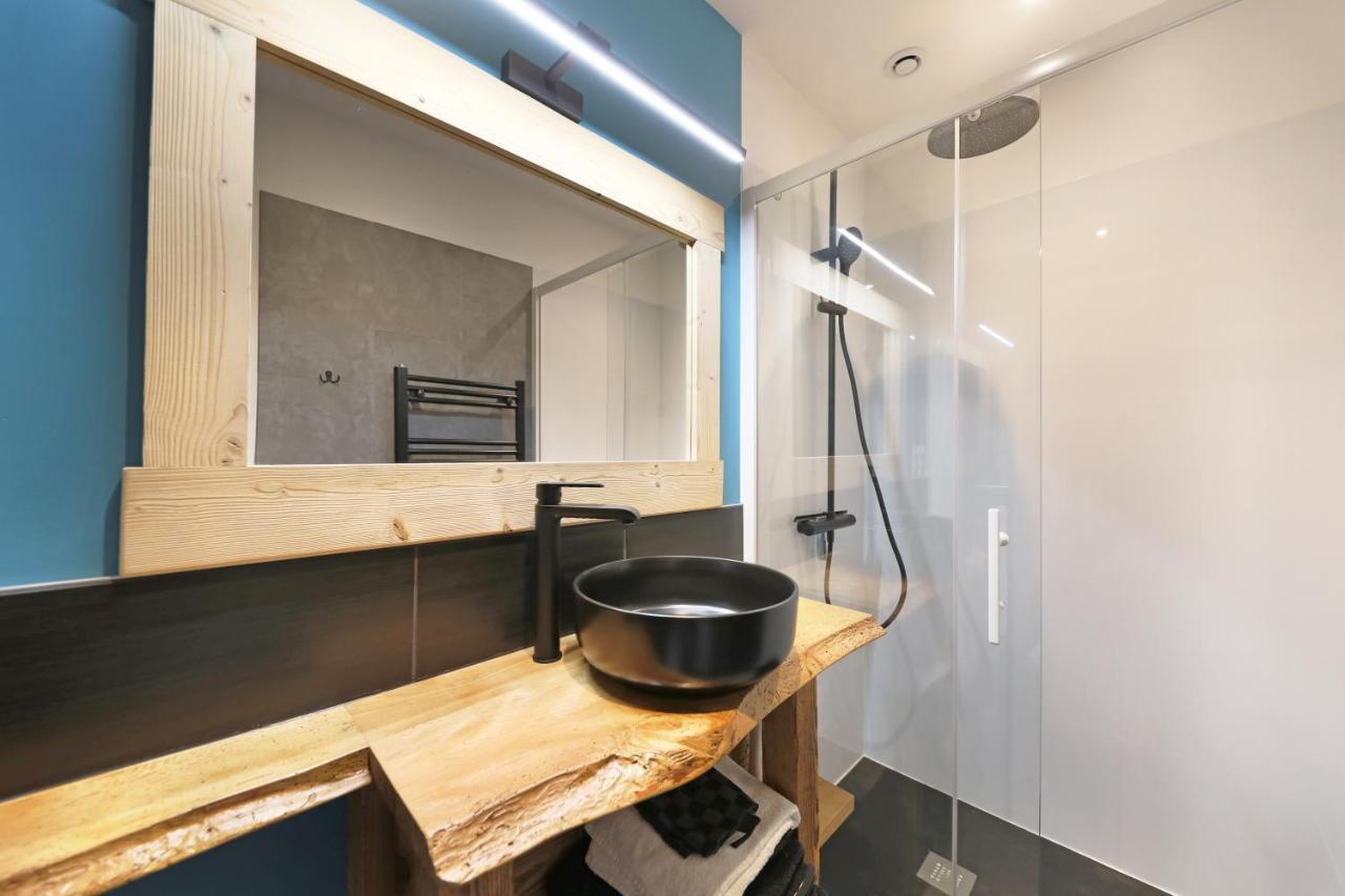 Superbe appartement, hypercentre au calme avec bain balnéo Gérardmer Extérieur photo